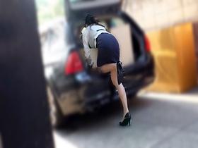 オフィス痴漢で感じちゃう…職場の男達に1日中触られ放題のいつでもOKスレンダー巨乳娘【痴感オフィスレディ・日菜さん24歳の場合】　サンプル画像10